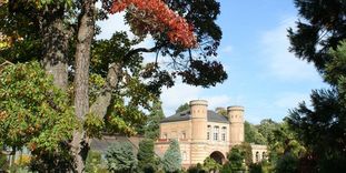 Torbogengebäude, Foto: Staatliche Schlösser und Gärten Baden-Württemberg, Sandra Eberle